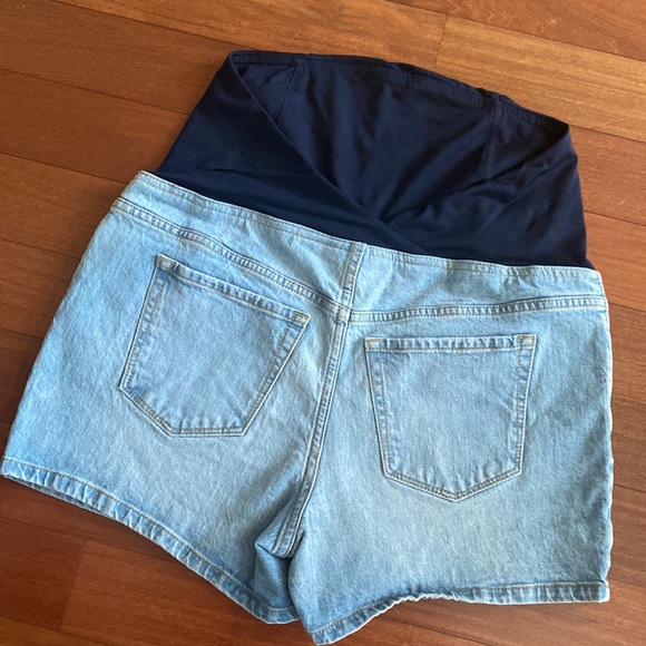 Isabel Maternity Over the Belly Jean Midi Denim Shorts w/Pockets - Size 6 EUC - Picture 6 of 11